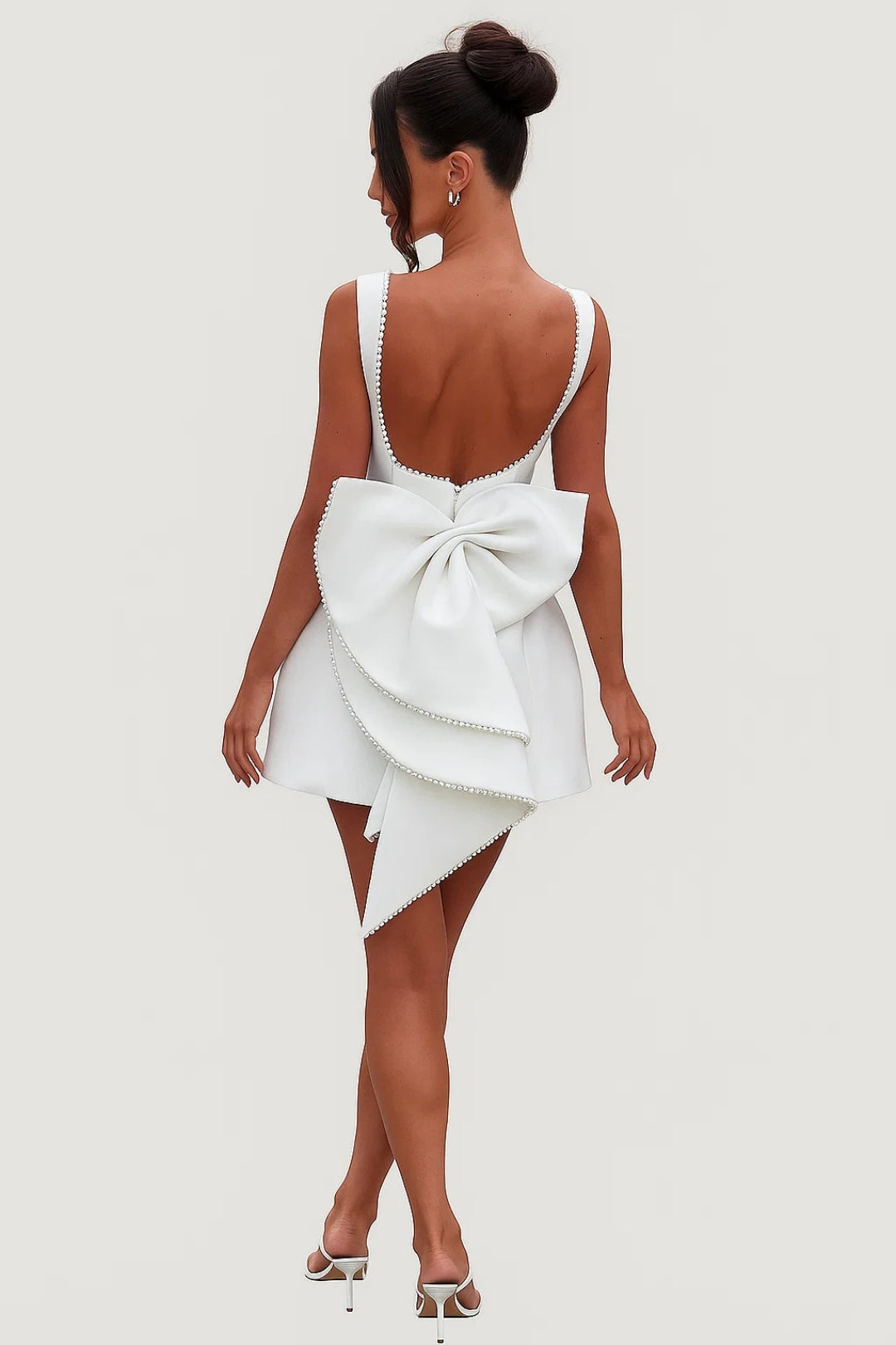 Abito Corto con Fiocco | Eleganza Senza Tempo | Tessuto di Lusso