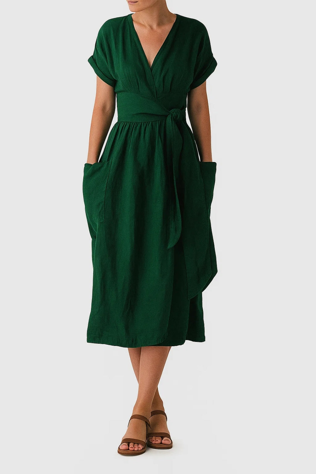 Abito midi con scollo a portafoglio e cintura annodata in vita