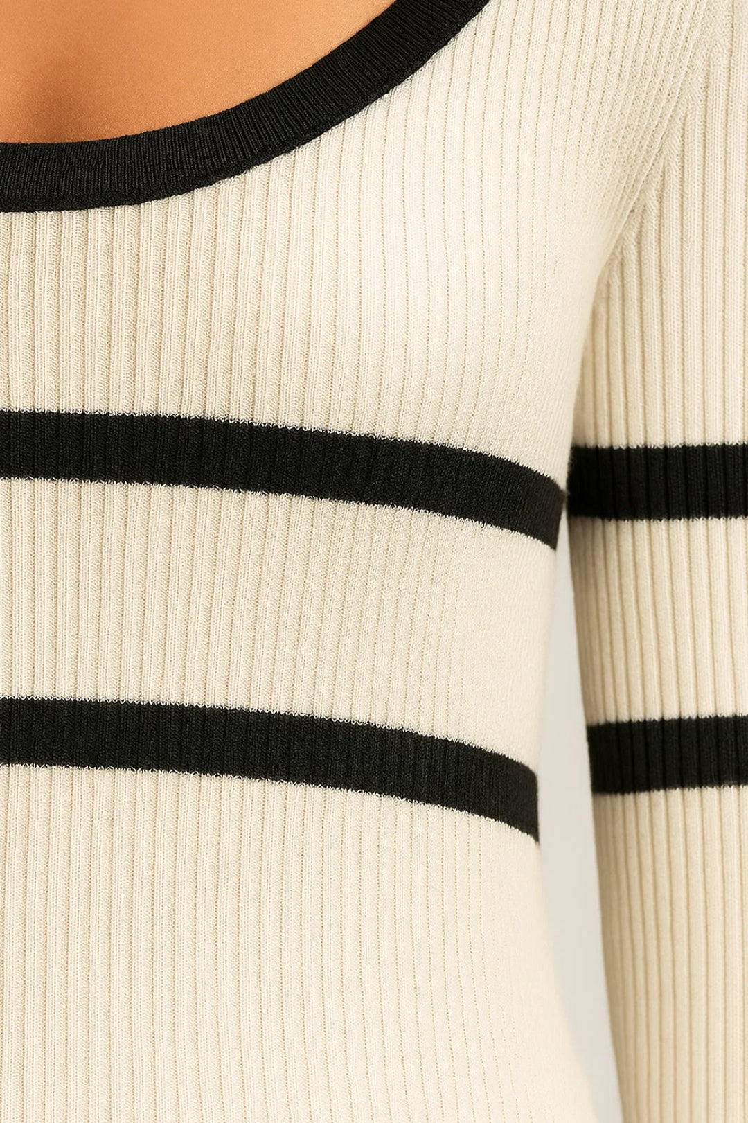 Abito lungo a costine con righe a contrasto | Scollo rotondo | Maniche lunghe