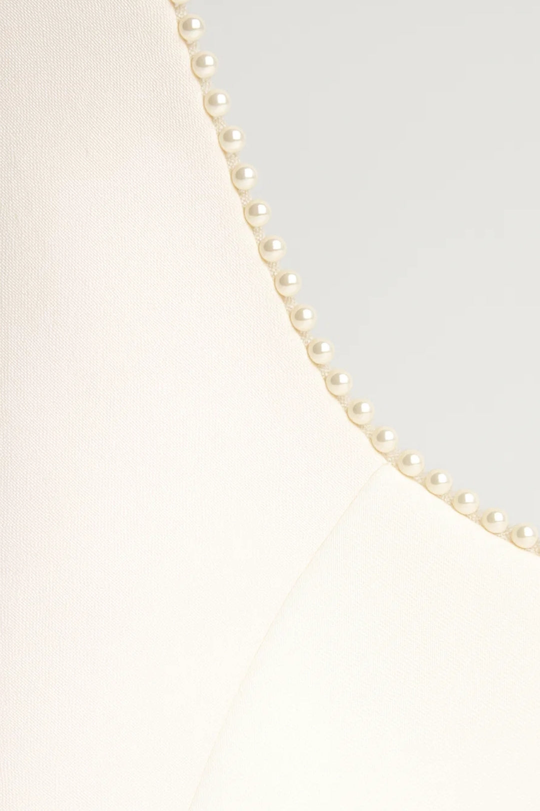 Abito lungo elegante con scollo decorato e fiocco posteriore | Stile sofisticato da cerimonia