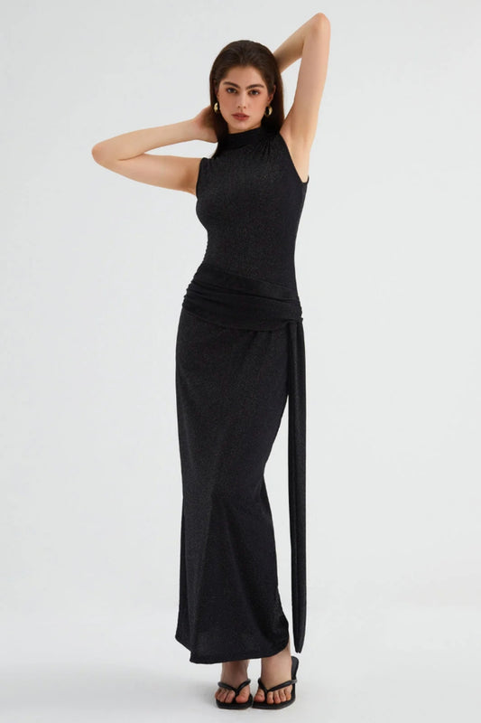 Abito lungo elegante senza maniche | Collo alto | Fascia in vita
