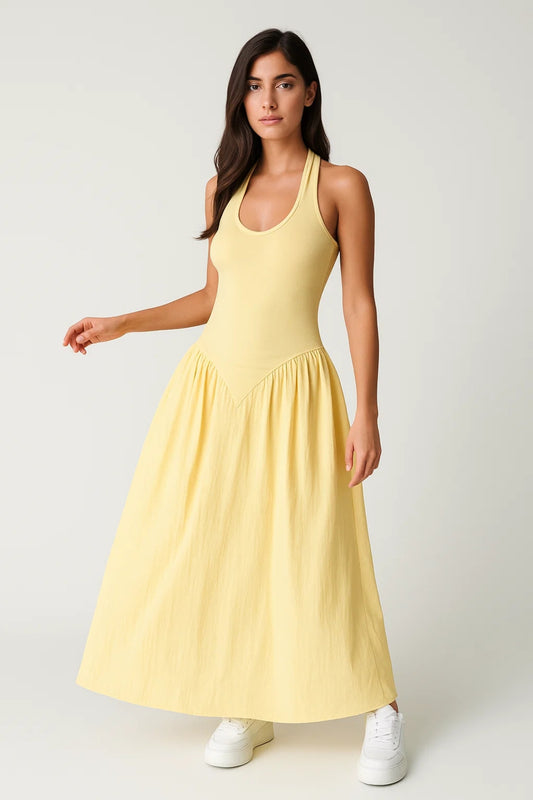 Abito lungo giallo con scollo all’americana | Stile estivo e minimal