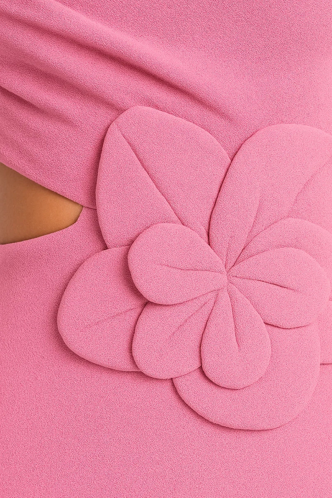 Abito lungo monospalla con fiore 3D | Eleganza estiva con dettaglio cut-out