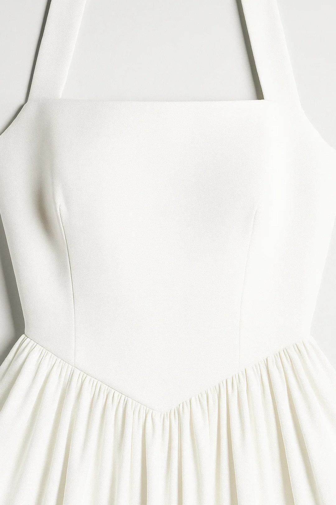 Abito midi con corpetto aderente e scollo all’americana | Stile retrò ispirato agli anni ’50
