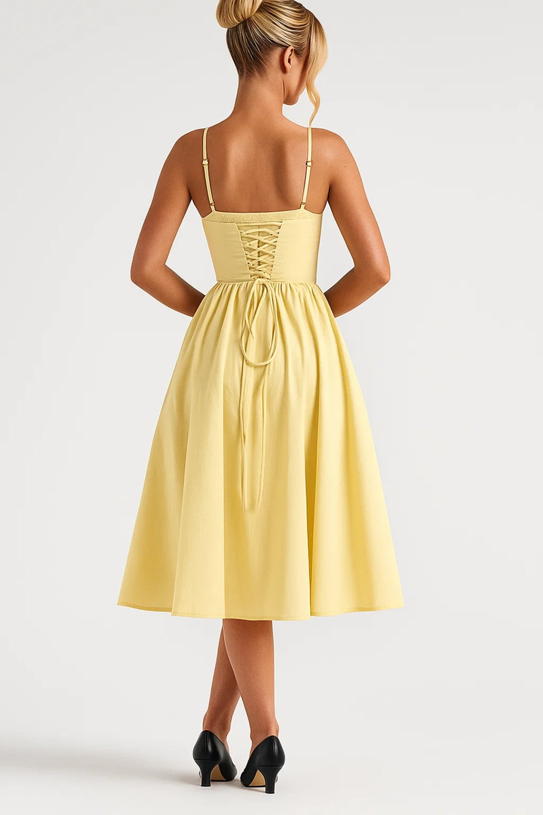 Abito midi con corpetto strutturato e spalline sottili | Eleganza retrò