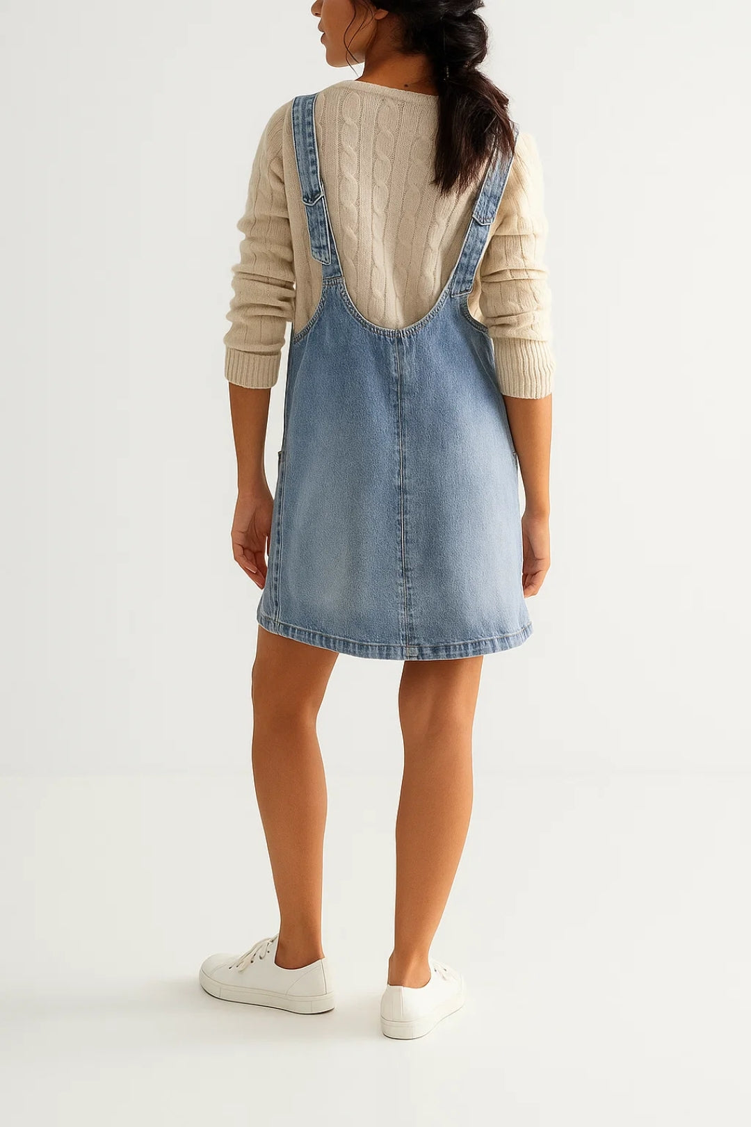 Abito salopette in denim corto | Scollo a V | Tasche applicate