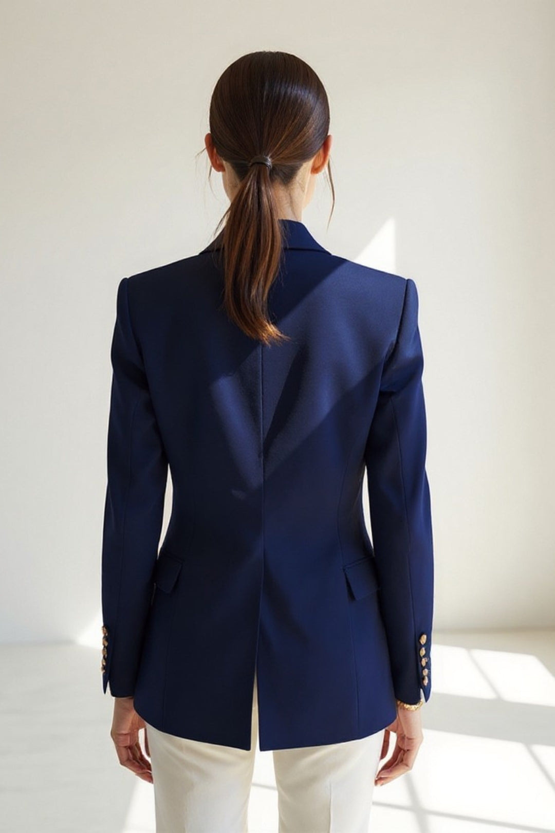 Blazer doppiopetto elegante con bottoni dorati | Disponibile in tre colori