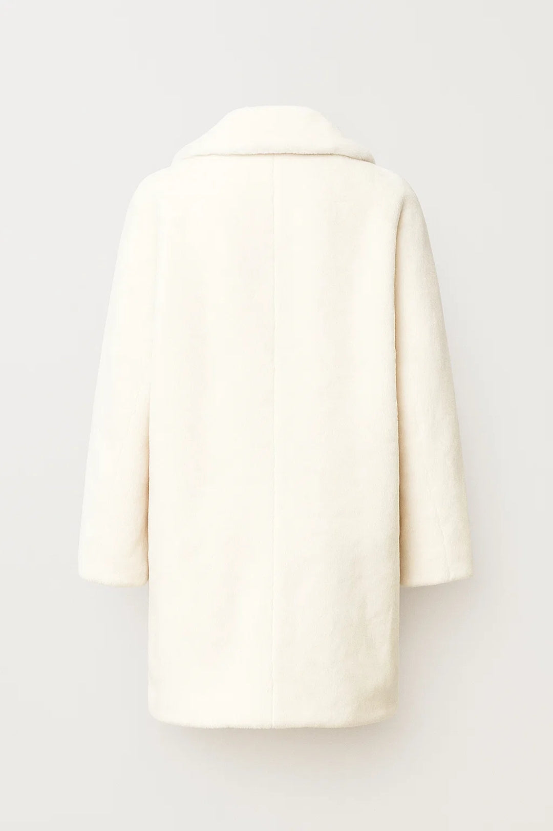 Cappotto doppiopetto con colletto ampio