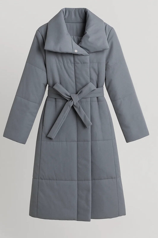 Cappotto trapuntato lungo con cintura e collo ampio