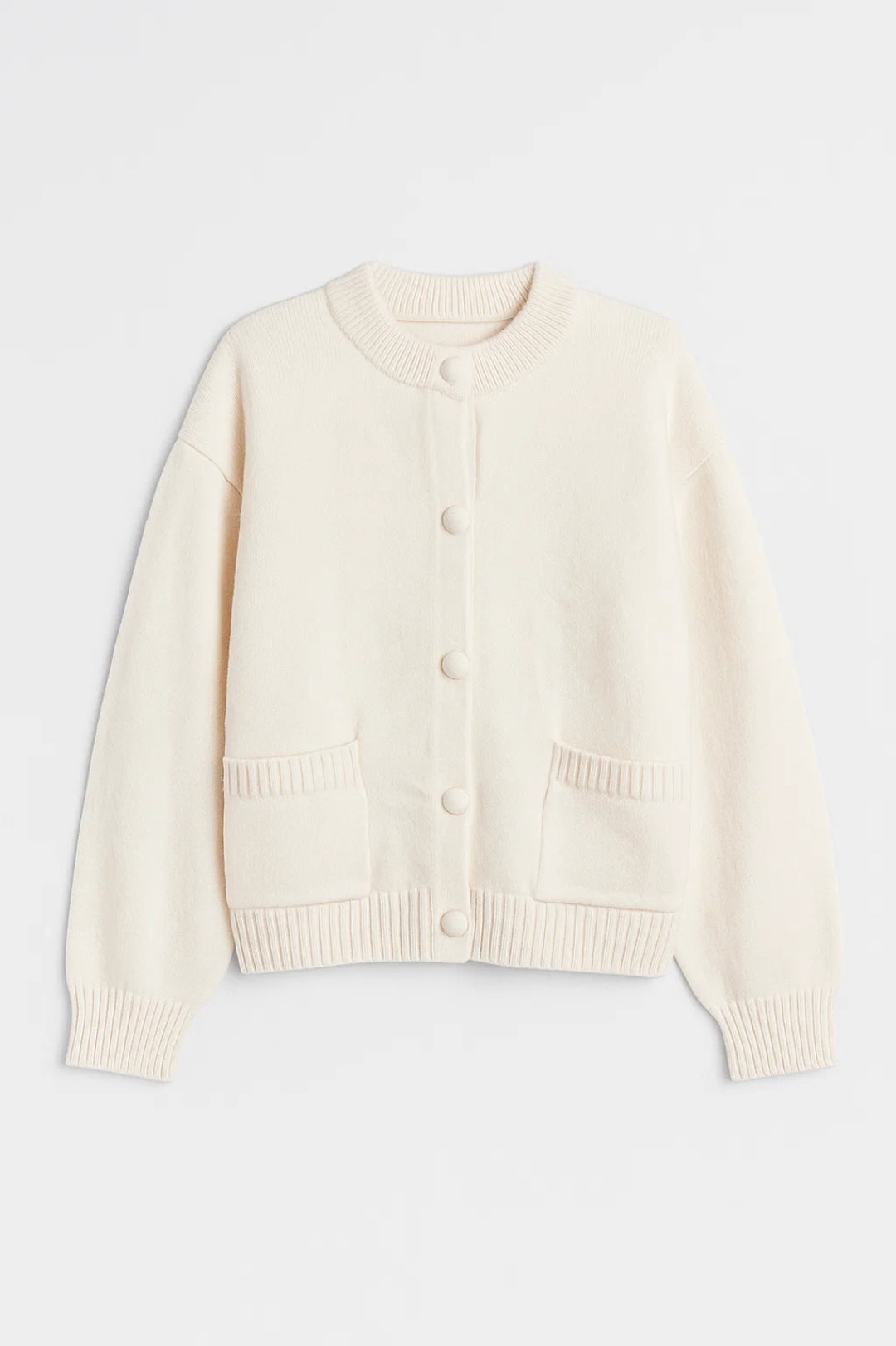 Cardigan con tasche frontali e bottoni rivestiti | Linee semplici e versatili