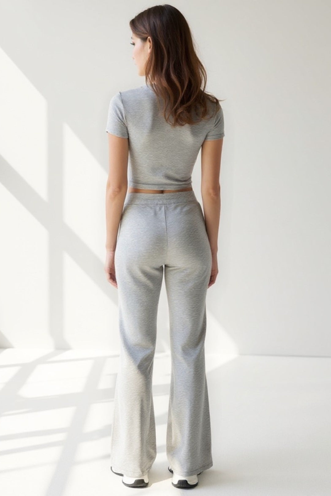 Completo casual sportivo in jersey | T-shirt corta e pantaloni con coulisse | Vestibilità comoda