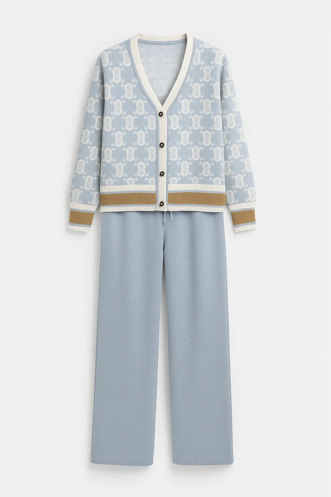 Completo con cardigan a fantasia e pantaloni morbidi coordinati
