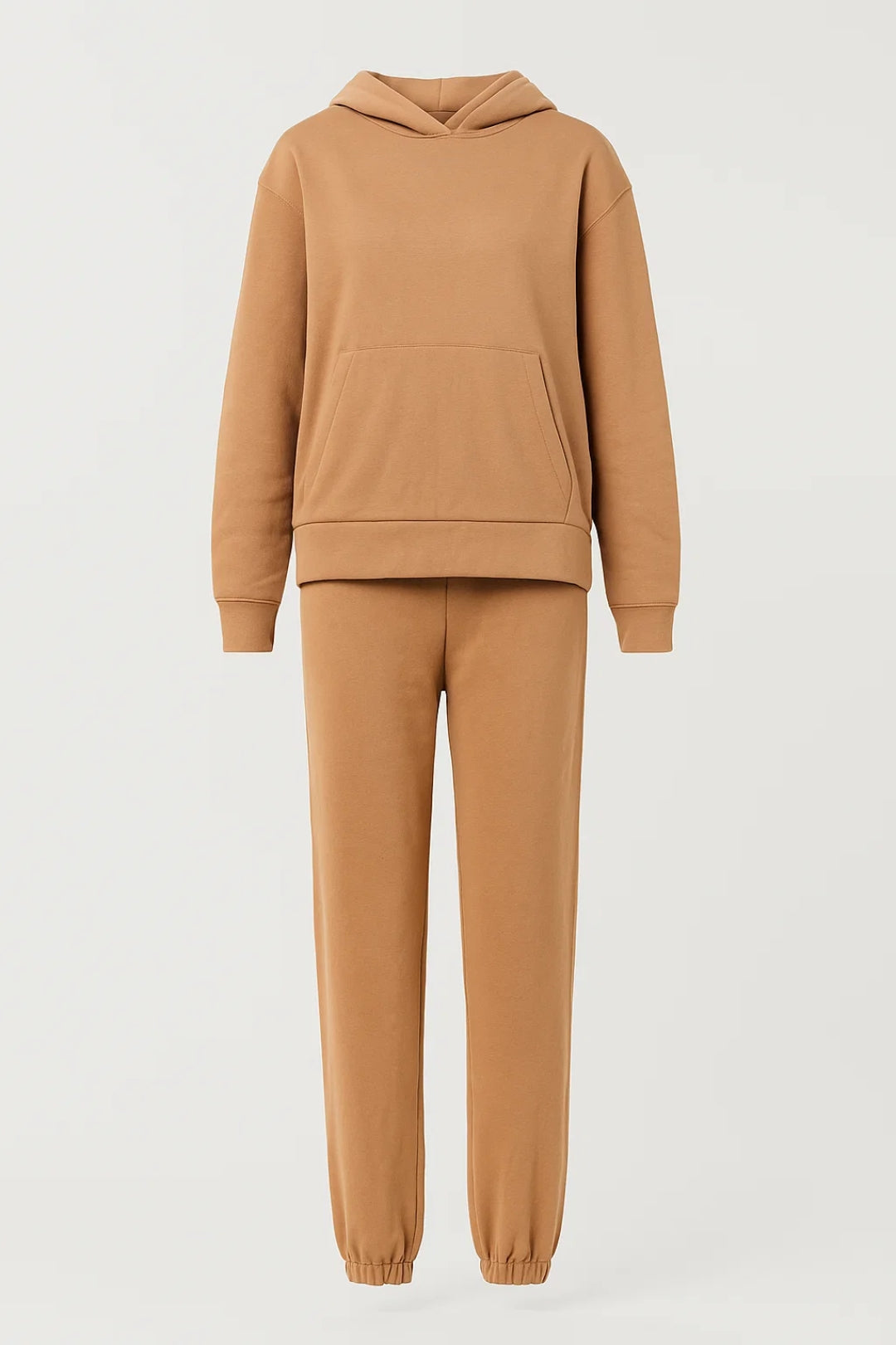 Completo due pezzi casual con felpa e pantaloni jogger