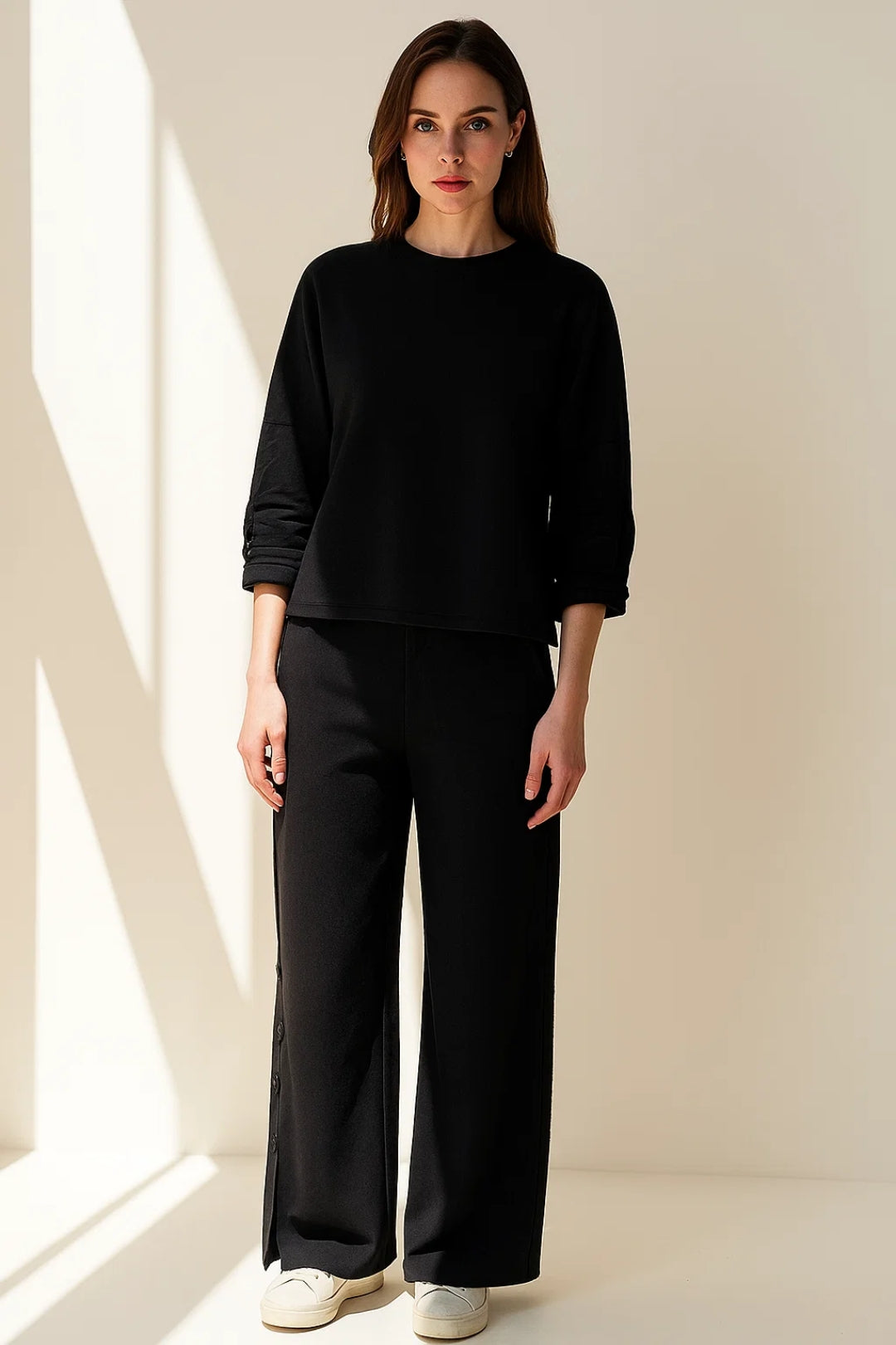 Completo due pezzi casual con pantaloni con bottoni laterali | Maglia a maniche lunghe e pantaloni larghi