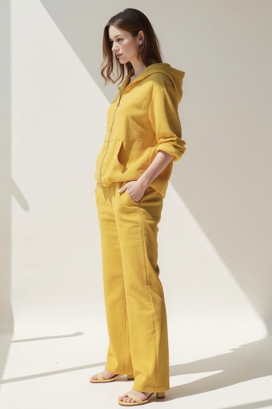 Completo due pezzi con zip frontale | Felpa con cappuccio e pantaloni larghi