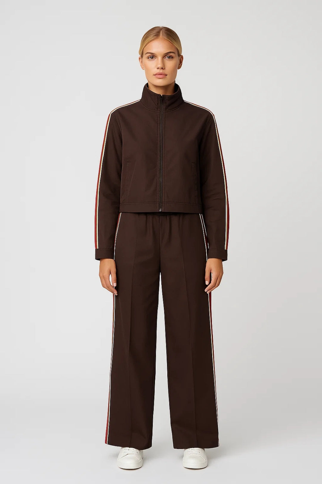 Completo sportivo con giacca e pantaloni ampi | Stile casual con righe laterali
