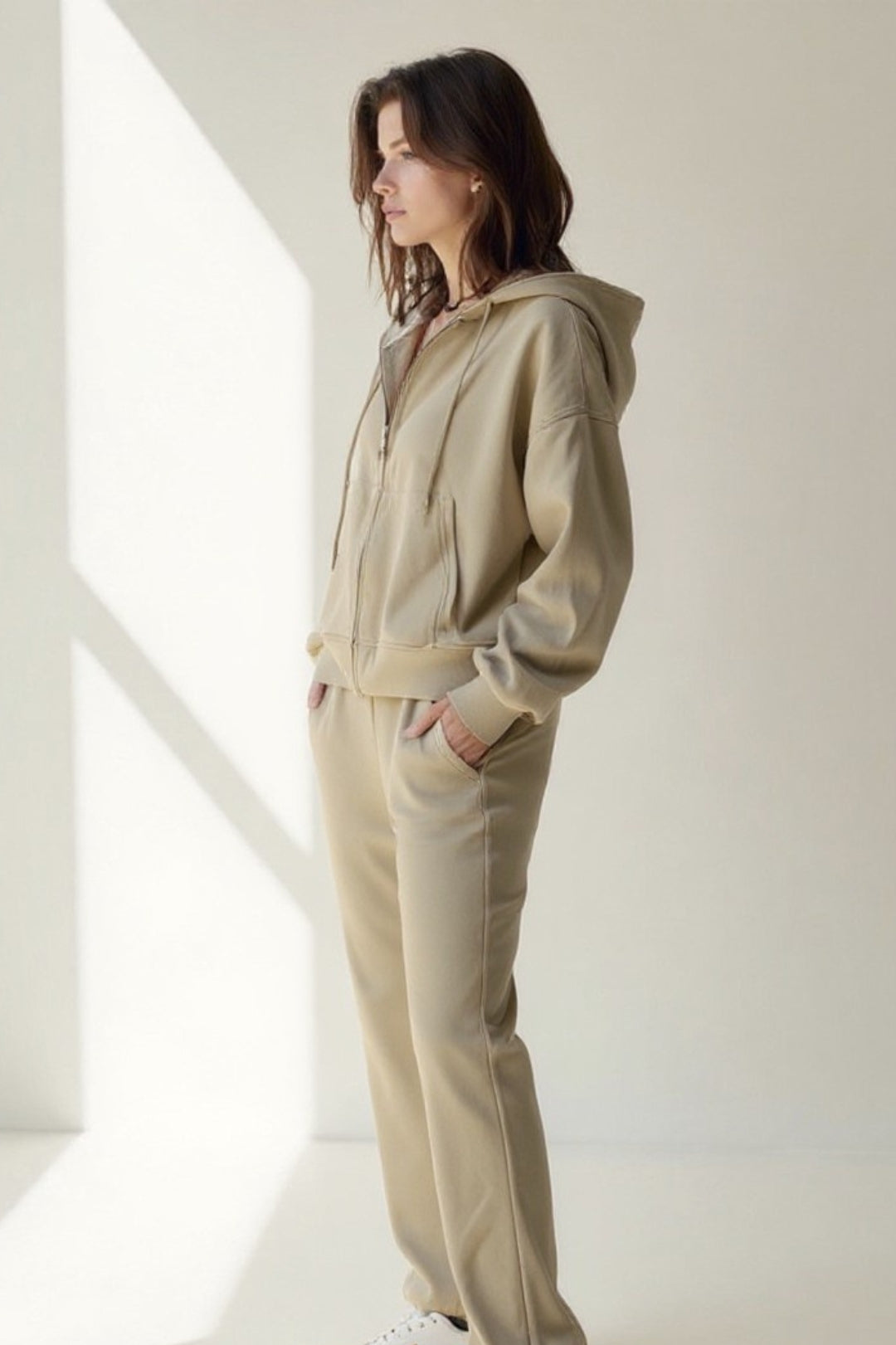 Completo sportivo in cotone con felpa con cappuccio e pantaloni jogger | Beige o Grigio | Comodo e casual