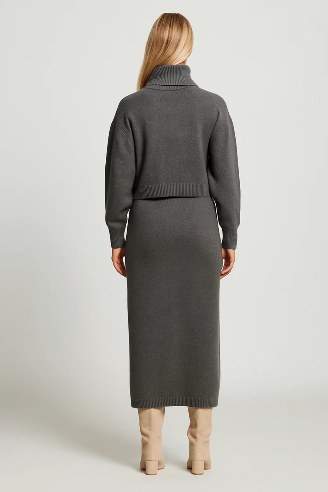 Coordinato maglia e gonna lunga | Collo alto e taglio dritto