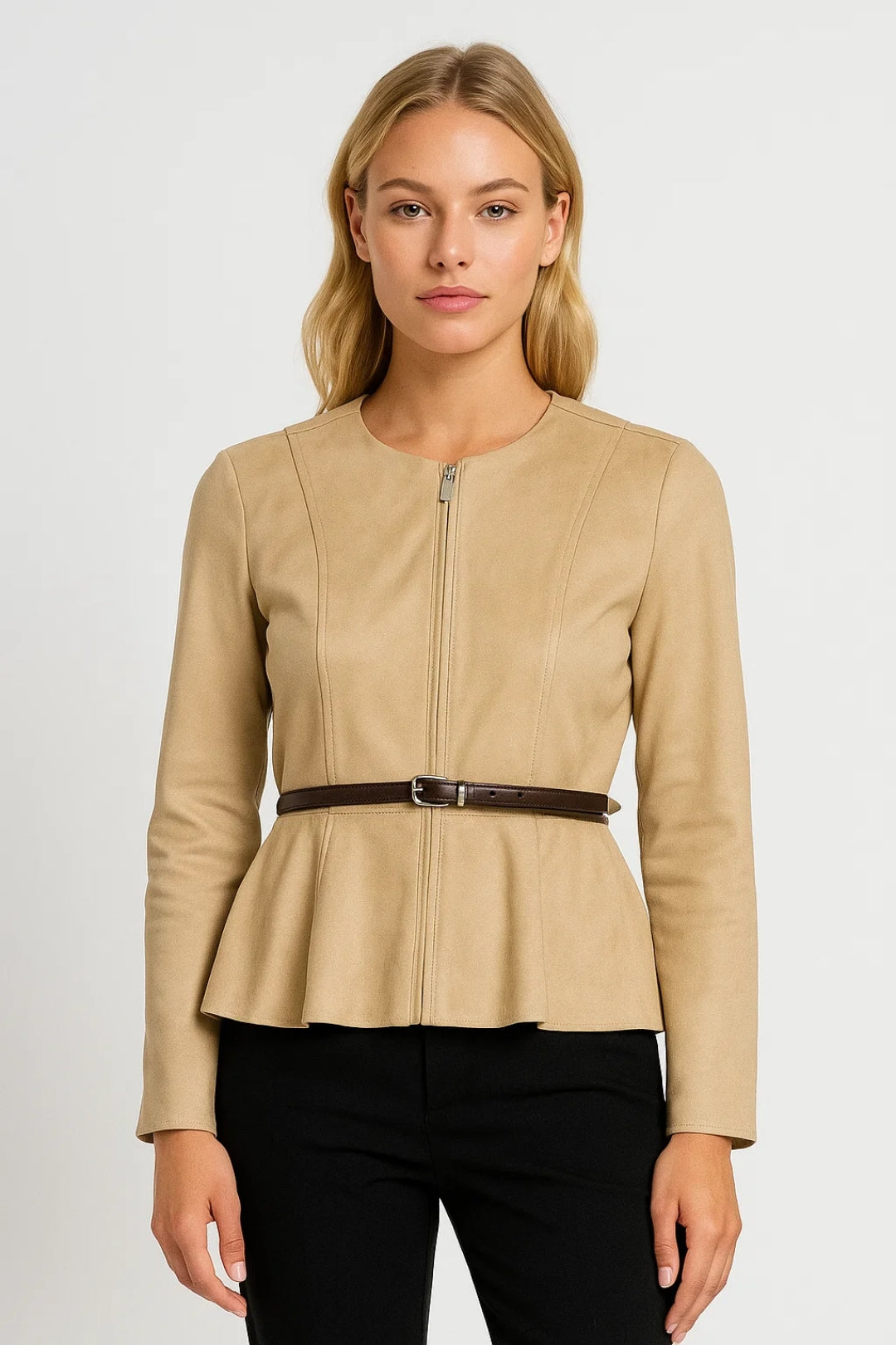Giacca con zip e cintura sottile in vita