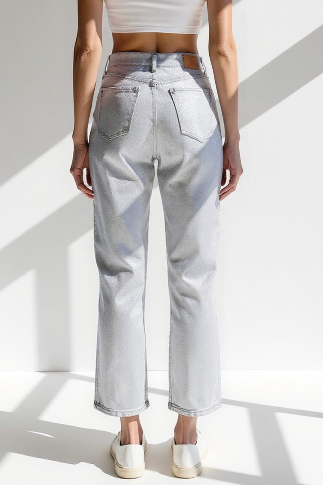 Jeans dritti argentati | Vita alta | Effetto lucido metallizzato