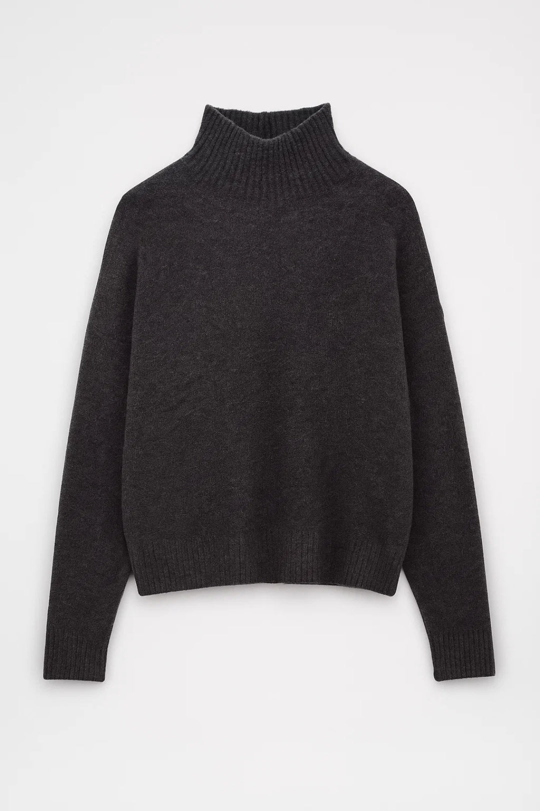 Maglione a collo alto con vestibilità morbida