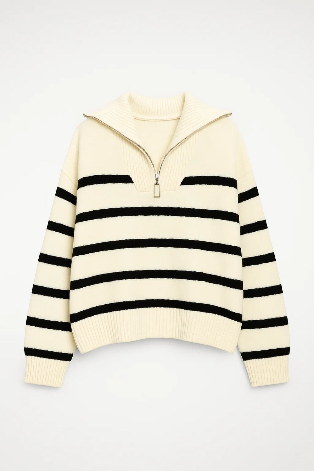 Maglione a righe con zip e colletto alto