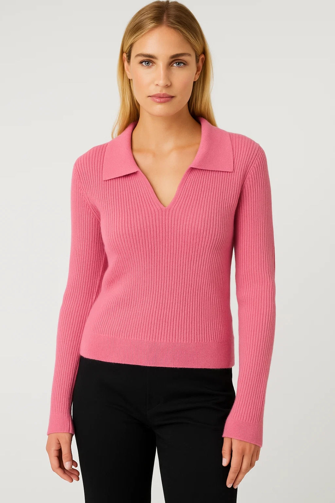 Maglione corto a costine con colletto