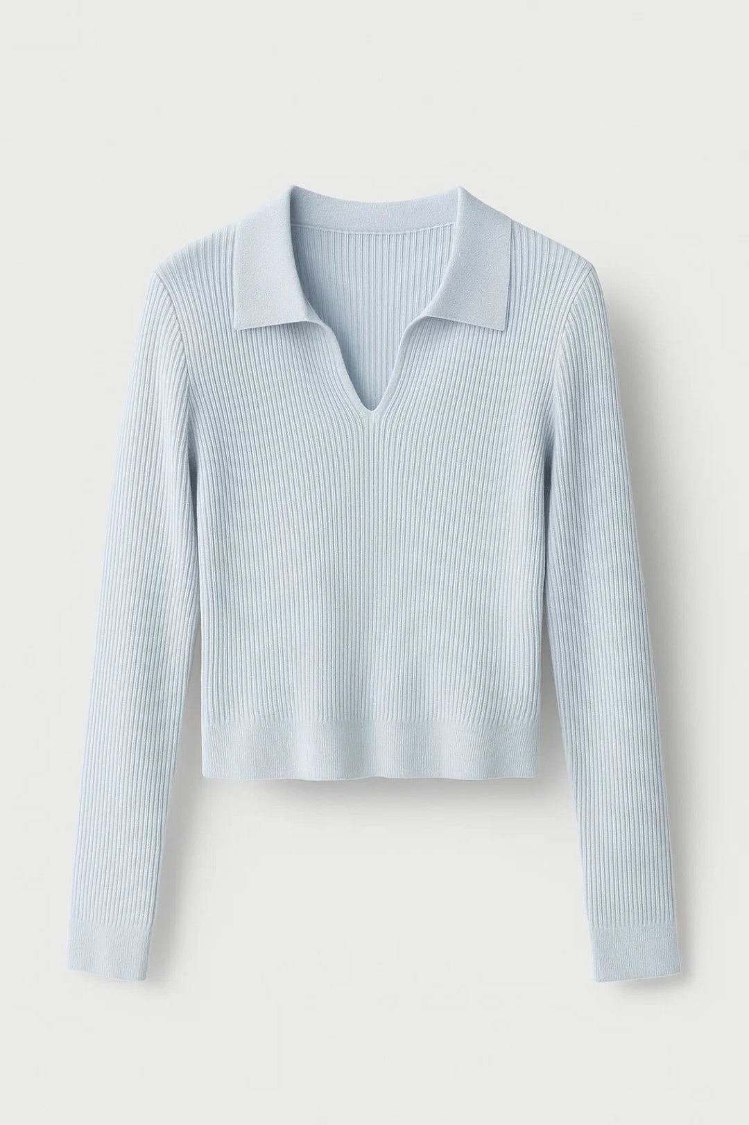 Maglione corto a costine con colletto