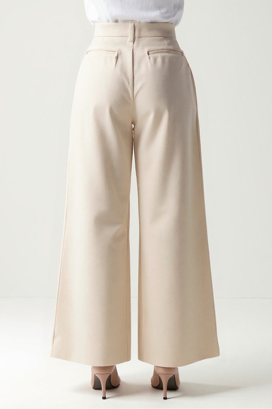 Pantalone elegante a palazzo color crema | Vita alta | Pinces frontali