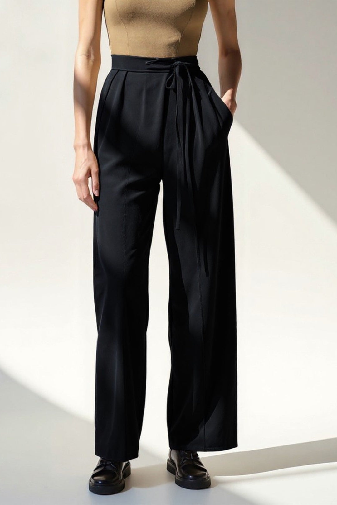 Pantaloni eleganti a vita alta con cintura | Gamba dritta | Disponibili in più colori