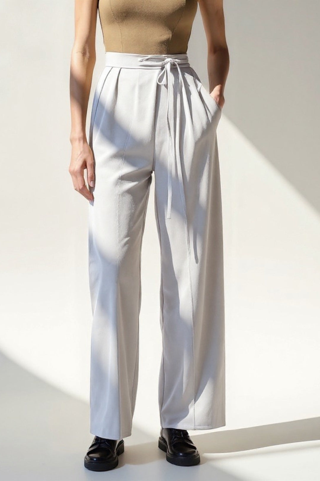 Pantaloni eleganti a vita alta con cintura | Gamba dritta | Disponibili in più colori