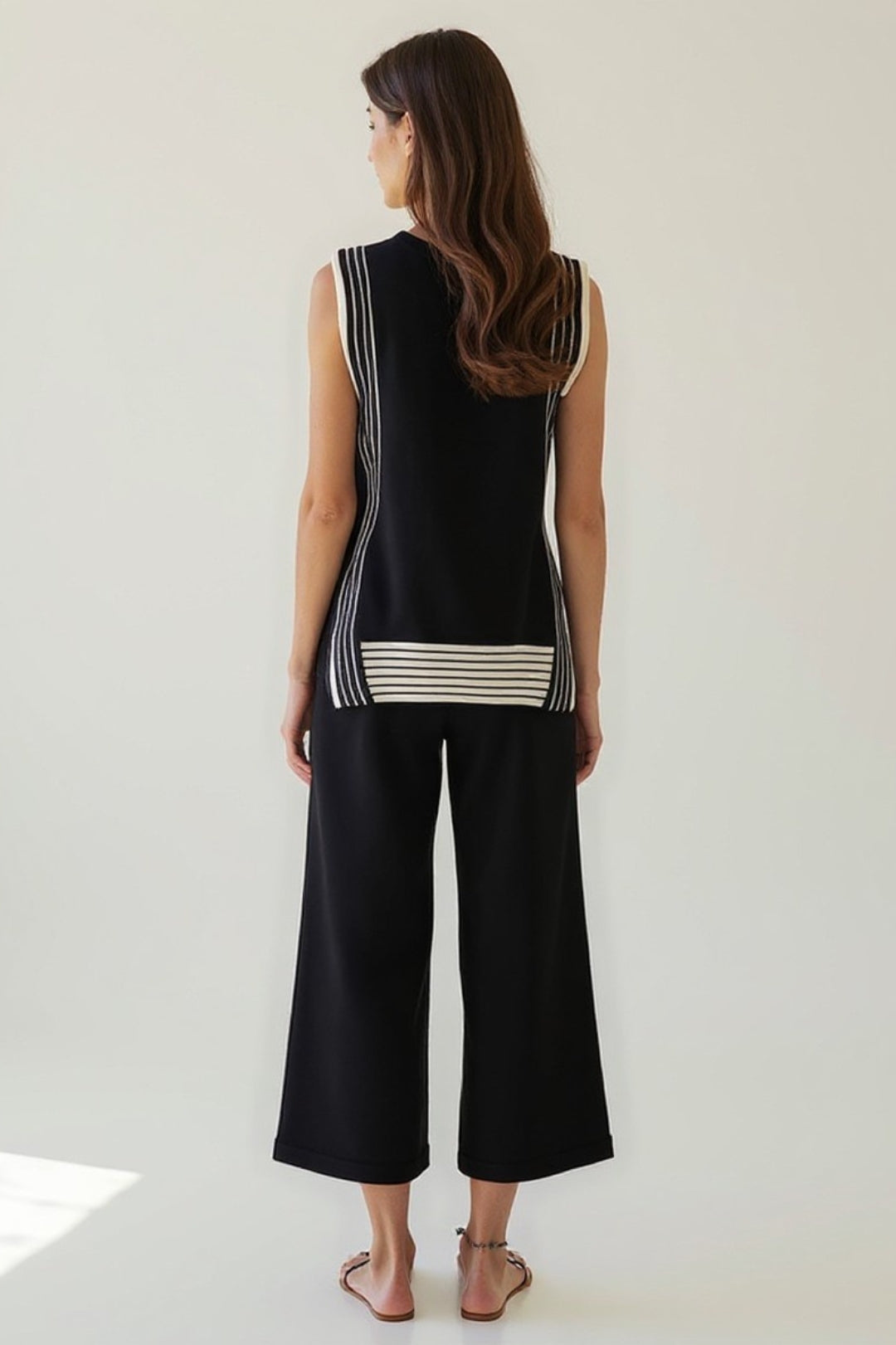 Set coordinata estivo in maglia leggera | Top smanicato e pantaloni culotte