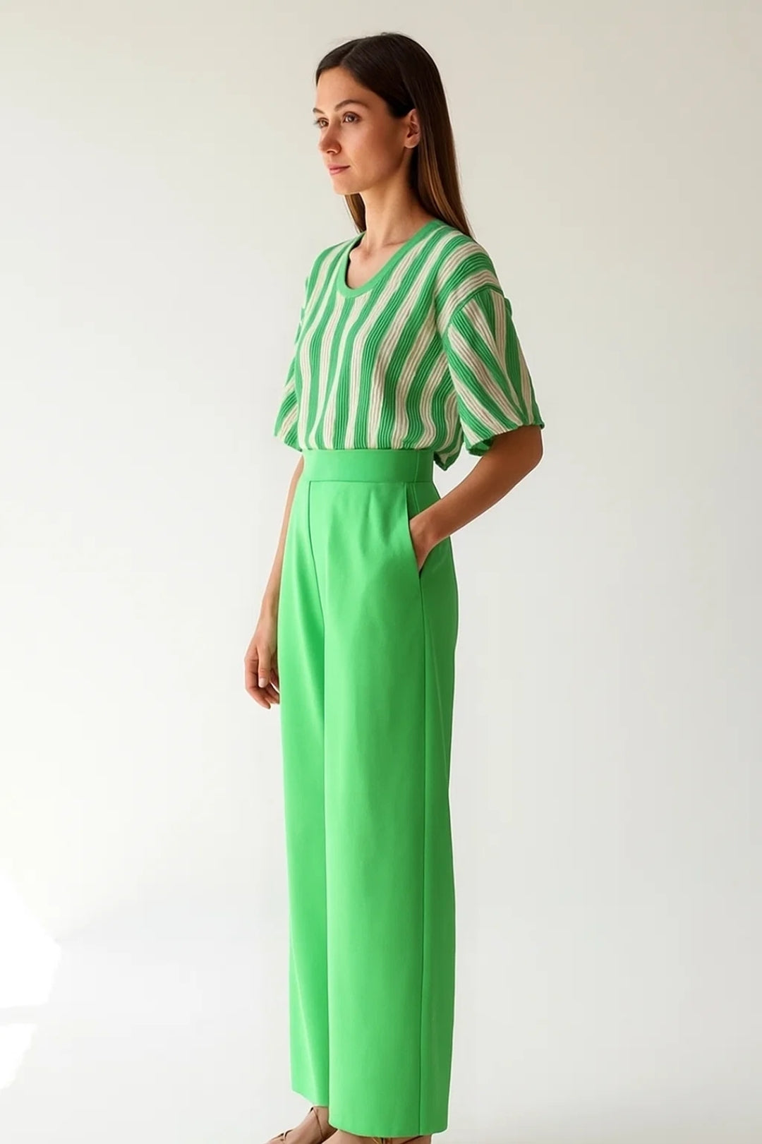 Set coordinato a righe con pantaloni ampi | Blusa fluida e vita alta