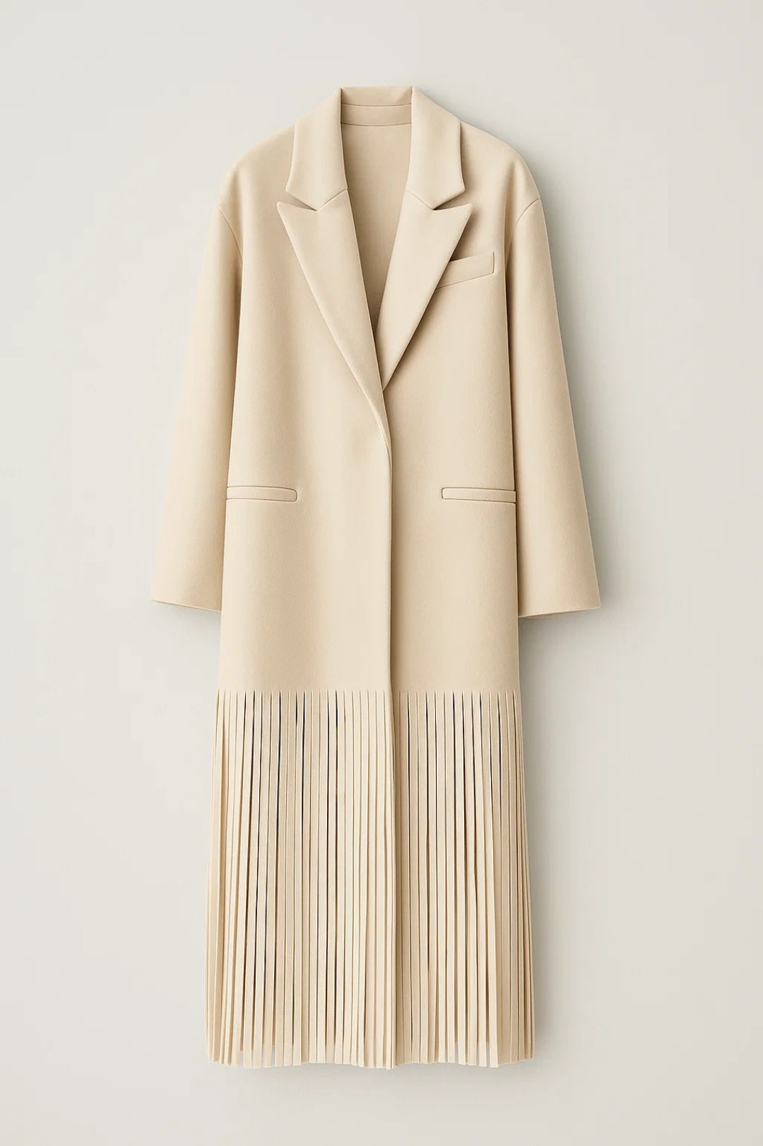 Cappotto lungo beige con frange | Eleganza moderna e originale