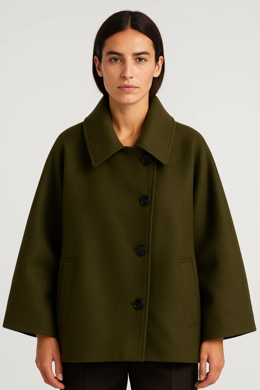 Cappotto corto a trapezio con collo ampio | Disponibile in grigio, verde oliva e cammello
