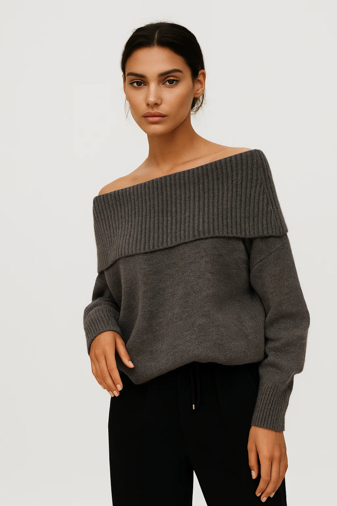 Maglione con spalle scoperte | Collo ampio a coste | Elegante e femminile