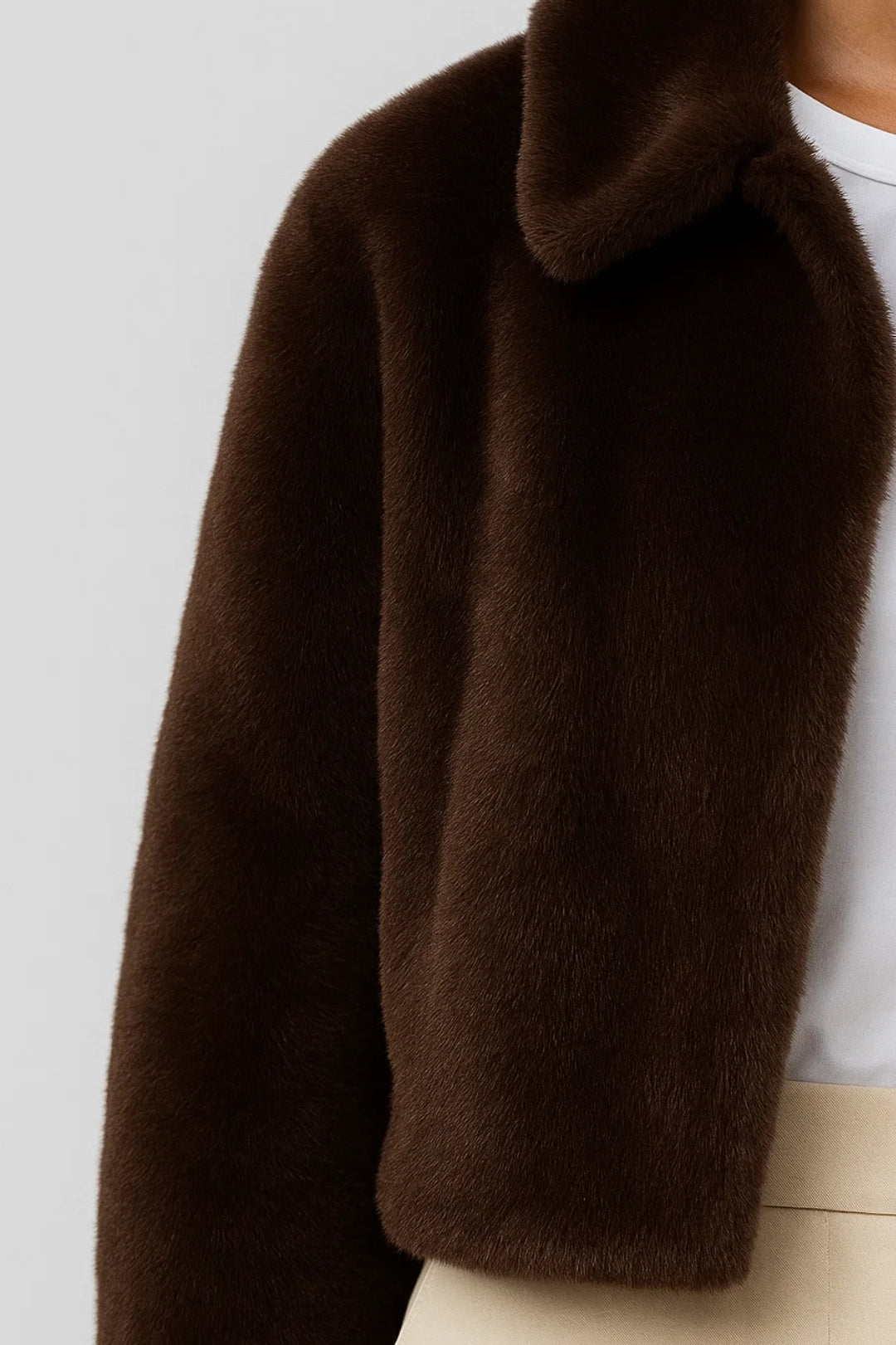 Giacca corta in eco pelliccia marrone | Elegante e calda per l'inverno