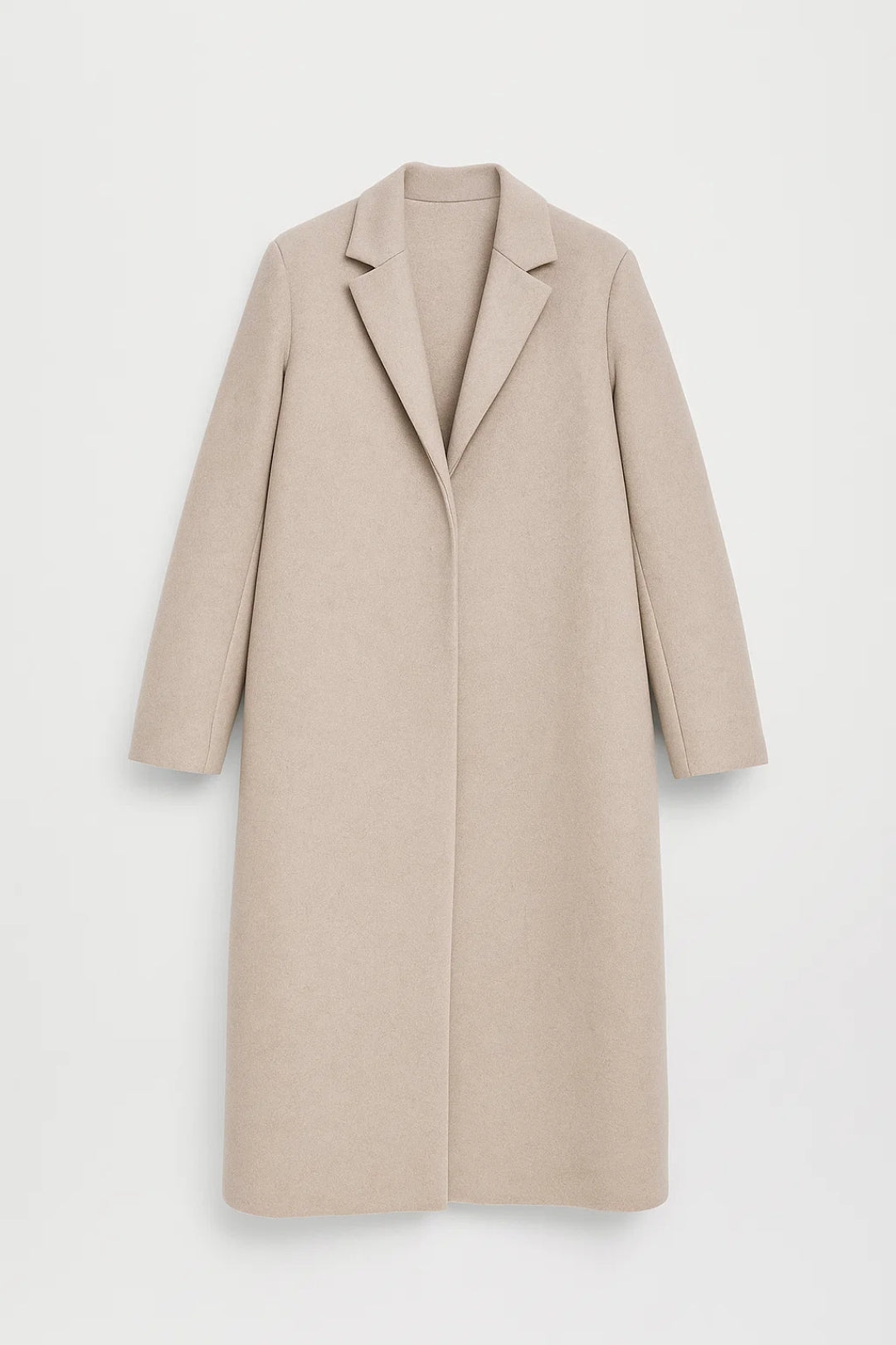 Cappotto lungo con colletto a revers e chiusura nascosta