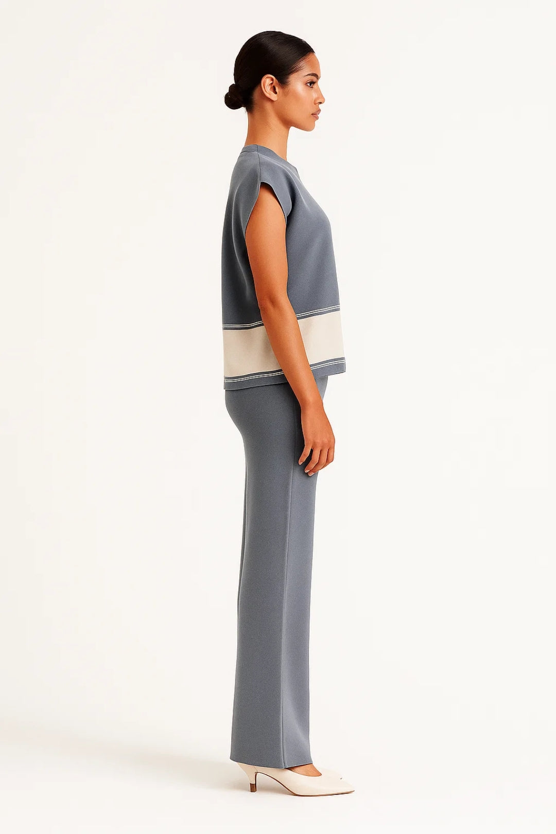 Completo senza maniche in tessuto leggero con pantaloni cropped | Grigio con fascia a contrasto
