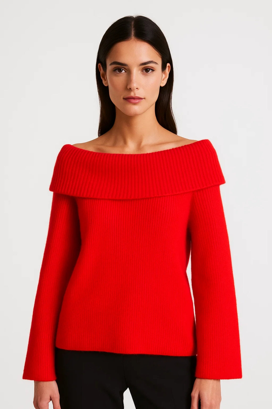 Maglione elegante con scollo a barca e maniche lunghe