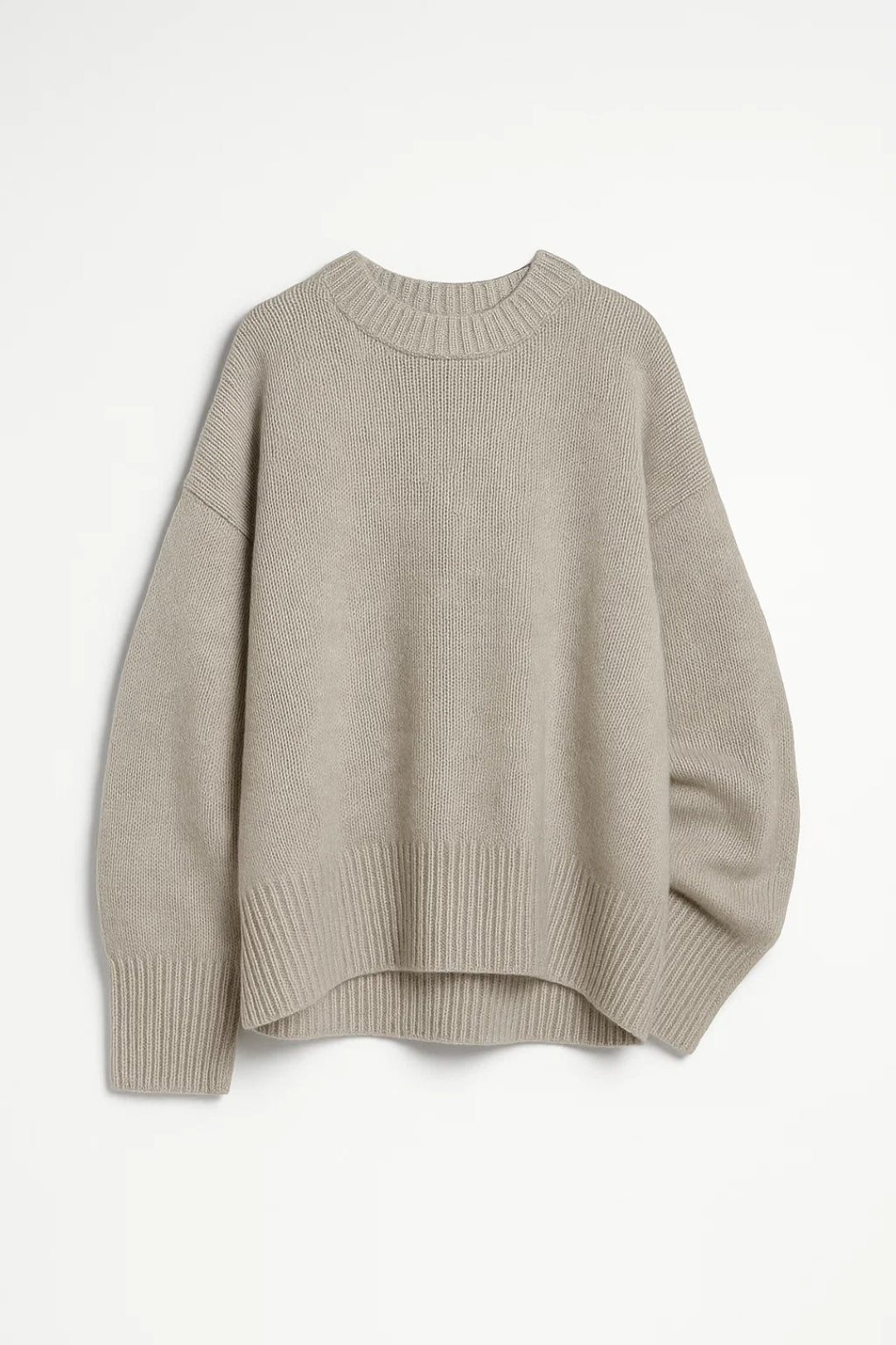 Maglione ampio a girocollo con maniche lunghe