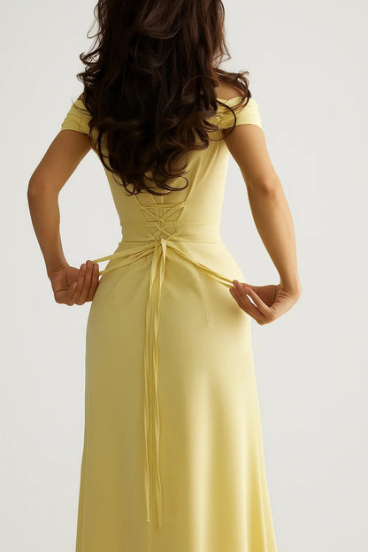 Abito da sera lungo con spalle scoperte | Eleganza romantica