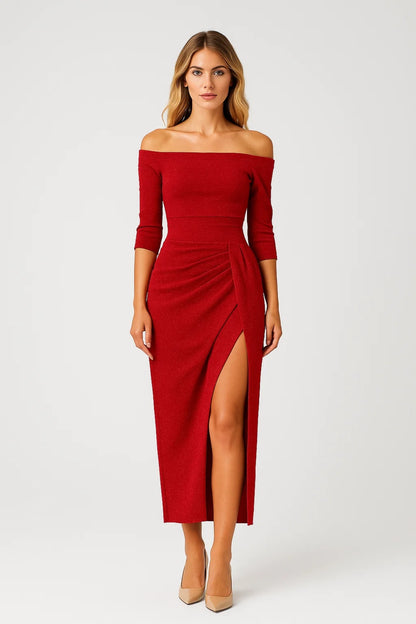 Abito lungo con spacco e scollo a barca