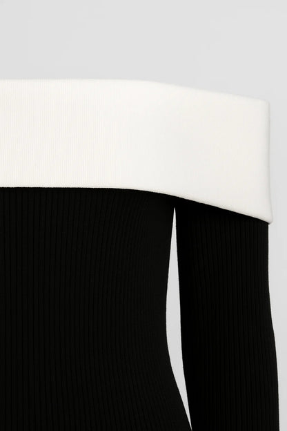 Abito lungo elegante con scollo a barca | Bicolore nero e bianco | Vestibilità aderente
