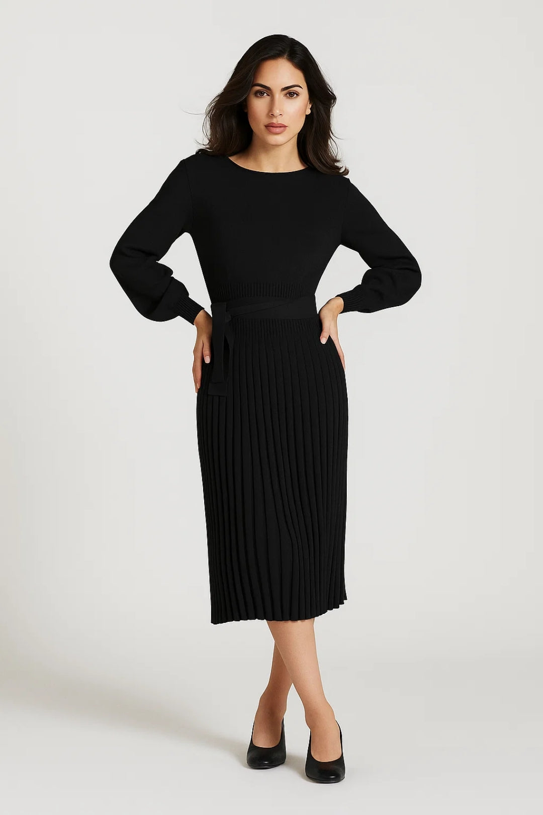 Abito midi a maglia con maniche lunghe | Gonna plissettata | Cintura abbinata