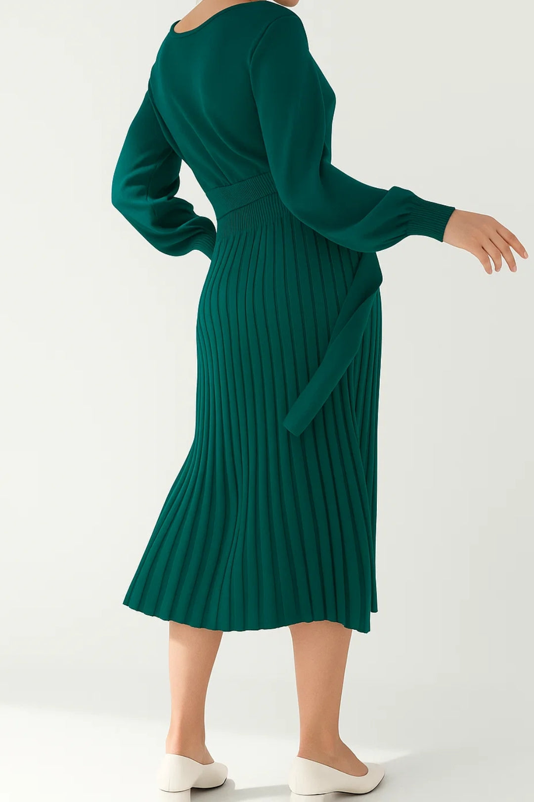 Abito midi a maglia con maniche lunghe | Gonna plissettata | Cintura abbinata