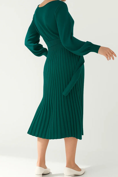 Abito midi a maglia con maniche lunghe | Gonna plissettata | Cintura abbinata