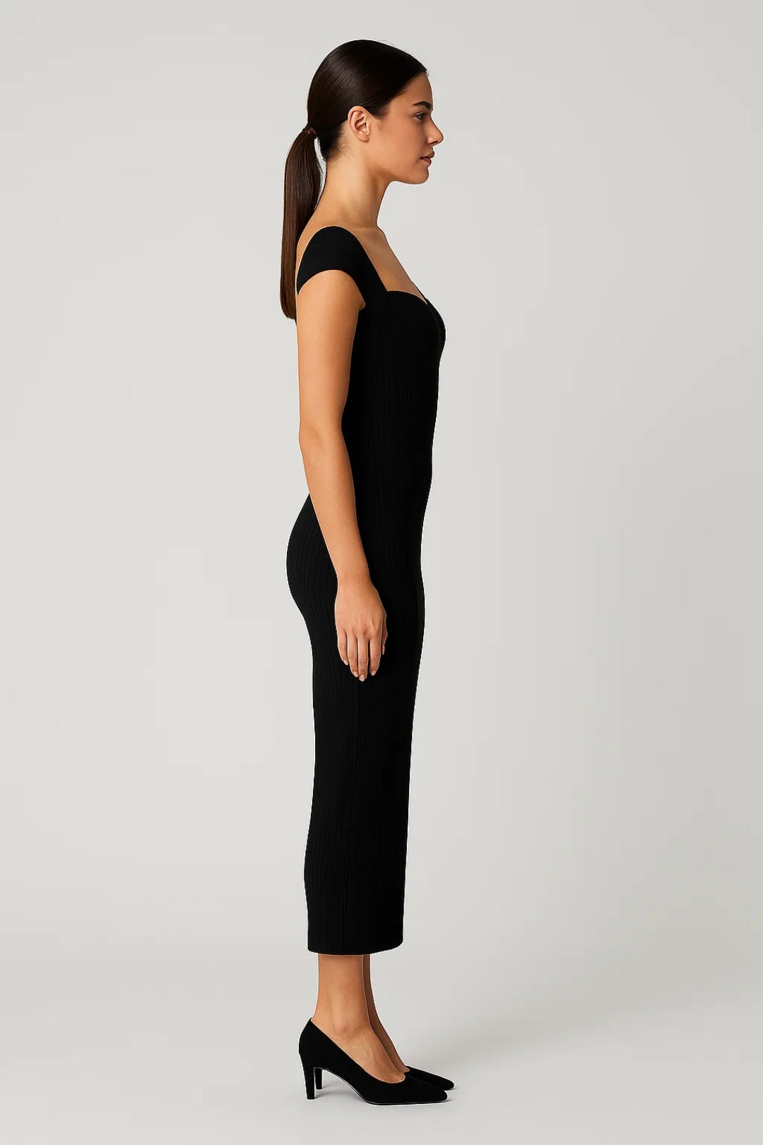 Abito midi aderente | Scollo a cuore e maniche scese | Maglia elasticizzata
