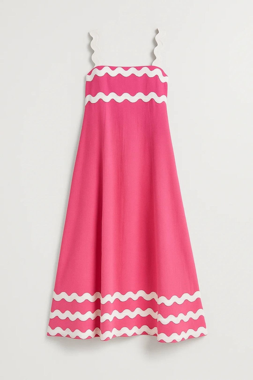 Abito midi con spalline ondulate e dettagli a contrasto