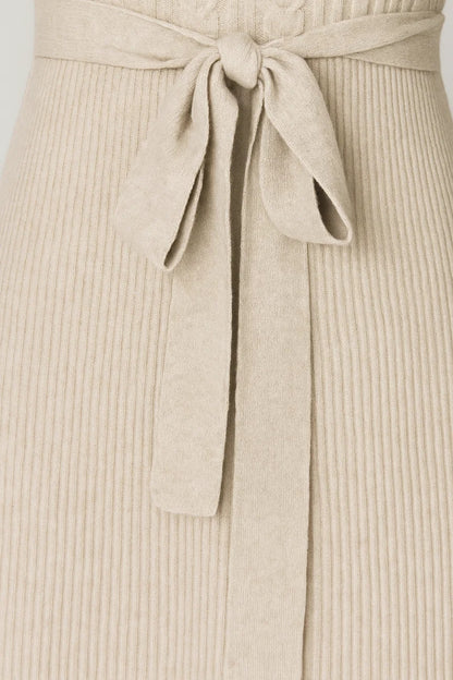 Abito midi in maglia a costine | Maniche lunghe | Cintura in vita